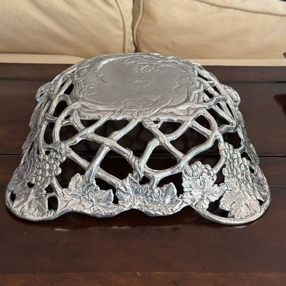 Arthur Court Silver Metal Lattice Grape Leaf Serving Decorative Bowl - Picture 5 of 13